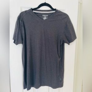 Kenneth Cole New York men’s medium black v-neck t shirt.